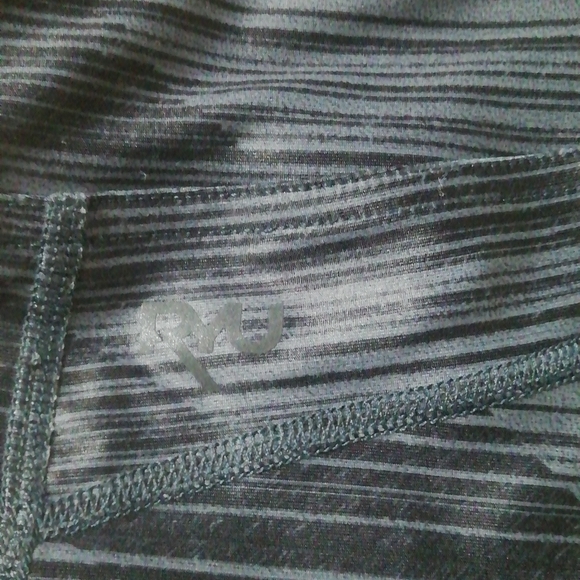 NWT! Ryu Geoline Capri - Picture 7 of 14